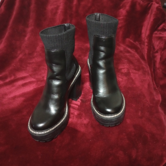 Madden Girl chunky boot heels - Picture 2 of 4